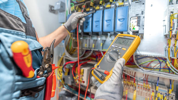Best Electrical Contractors for Businesses  in Dysart, IA